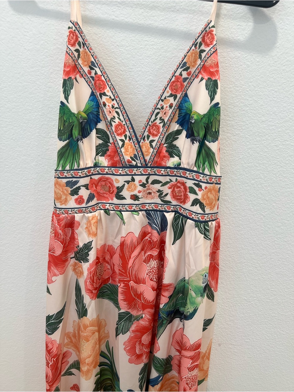 Floral V-Neck Maxi Dress with Parrot Print -by Sunday Up Size L - Picture 4 of 4